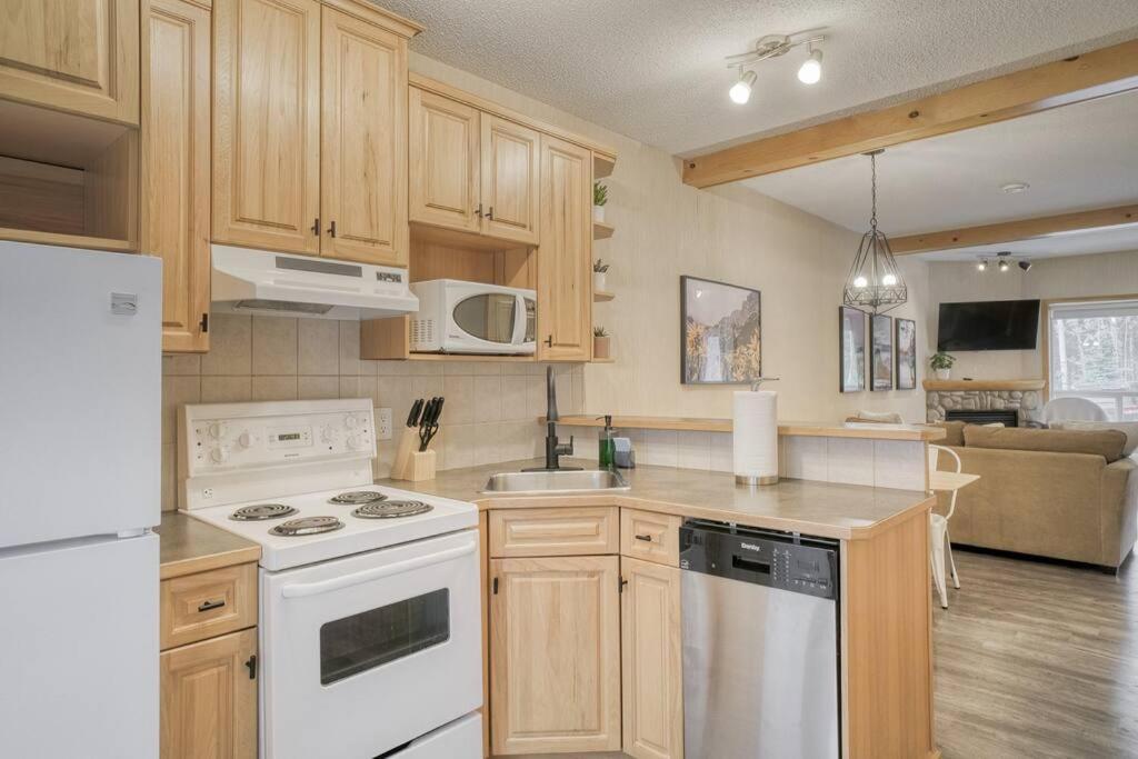 Apartment 5 Mins To Banff - Cozy Townhome 2br&2bath - Banff Pass Included
