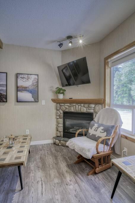 5 Mins To Banff - Cozy Townhome 2br&2bath - Banff Pass Included *