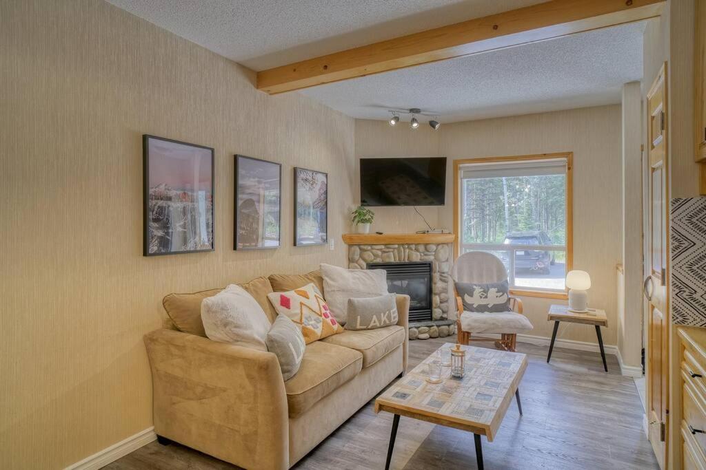 5 Mins To Banff - Cozy Townhome 2br&2bath - Banff Pass Included Apartment